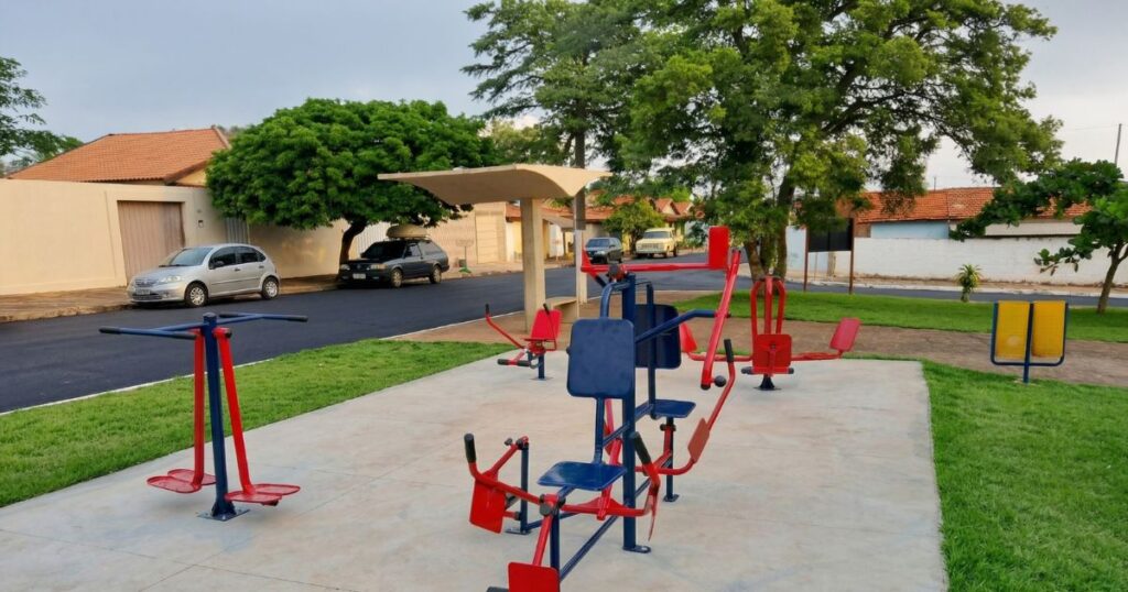 Projeto de Academia ao Ar Livre para Construtoras