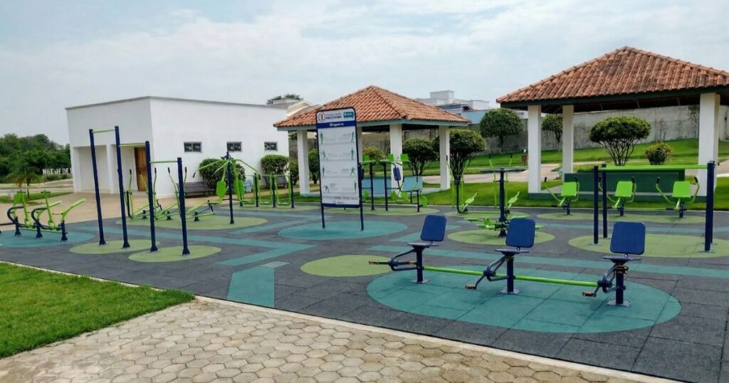 academia ao ar livre para construtoras