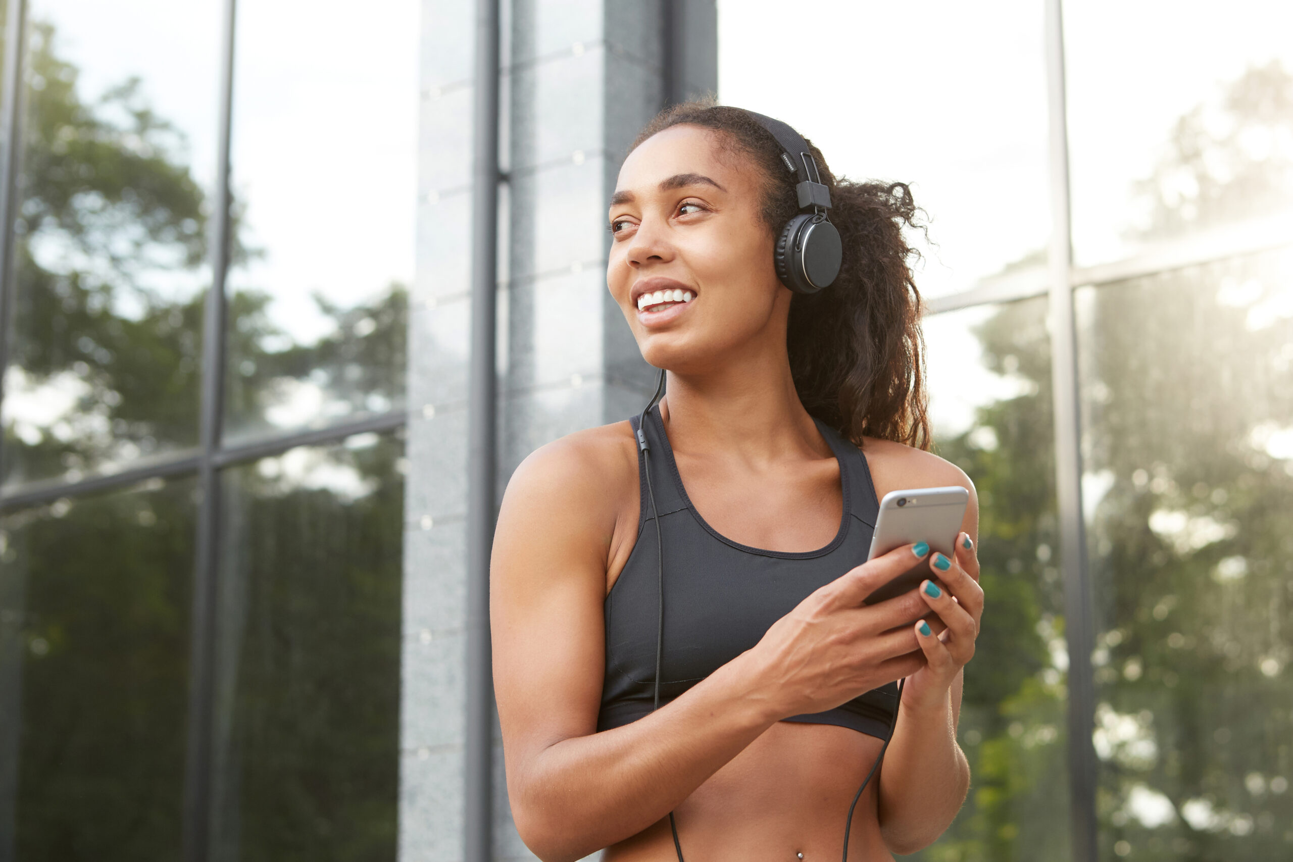 As Melhores Músicas para Treinar: Uma Playlist Energizante