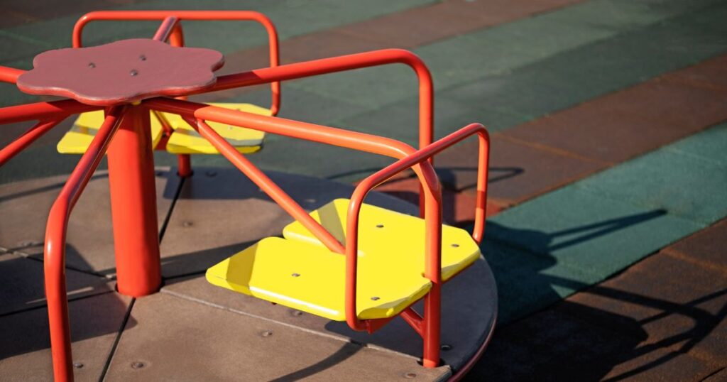 playground acessível para crianças com necessidades especiais