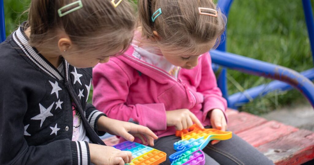 Parquinhos Infantis e o Desenvolvimento Infantil: Muito Além da Diversão 1
